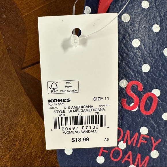 Red White and Blue size 11 flip Flops - Picture 3 of 3